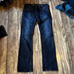 Excellent condition - style is “Jem Small Bootcut - low rise stretch”